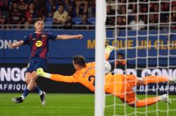 华体会官网-包含瓦伦西亚备战重要比赛，球员积极训练的词条