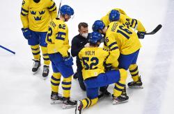 华体会体育APP下载-瑞典队在冰球比赛中取得胜利