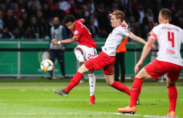 包含两队实力均衡，在场上上演激动人心的较量的词条