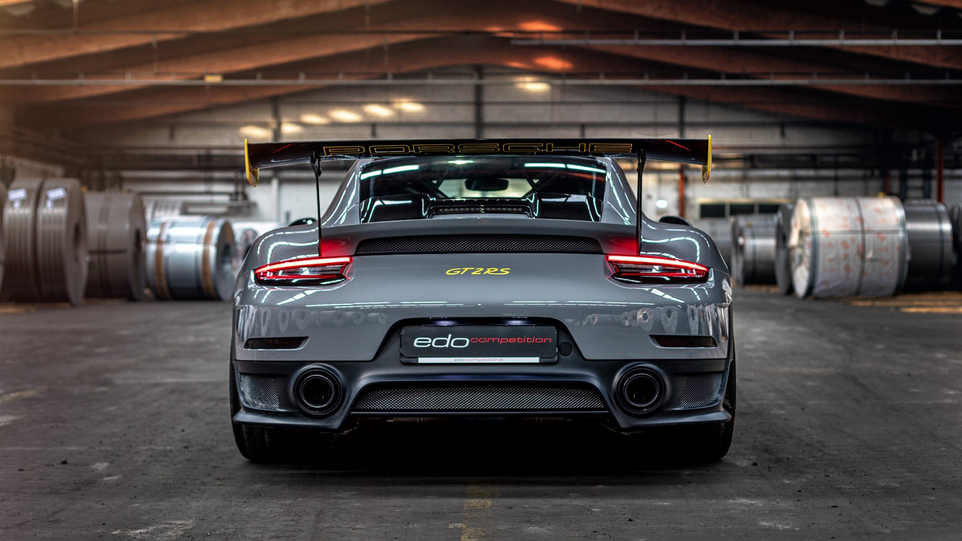 赛道与球场，当F1年度争冠焦点战遇见山西队狂胜魔术